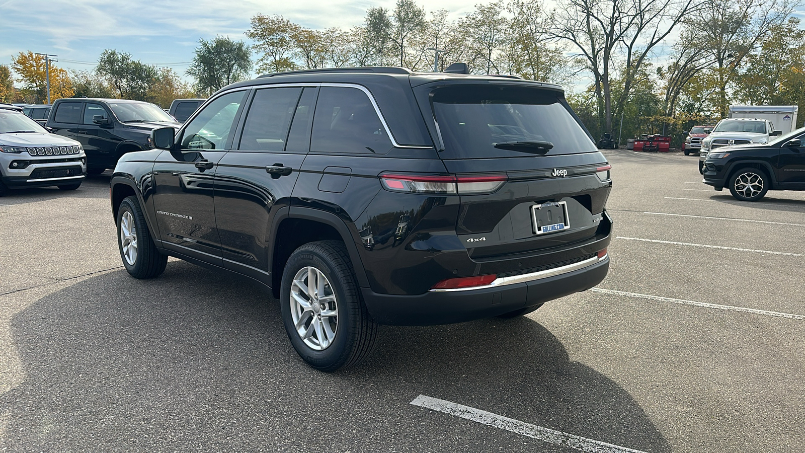 2025 Jeep Grand Cherokee Laredo 3