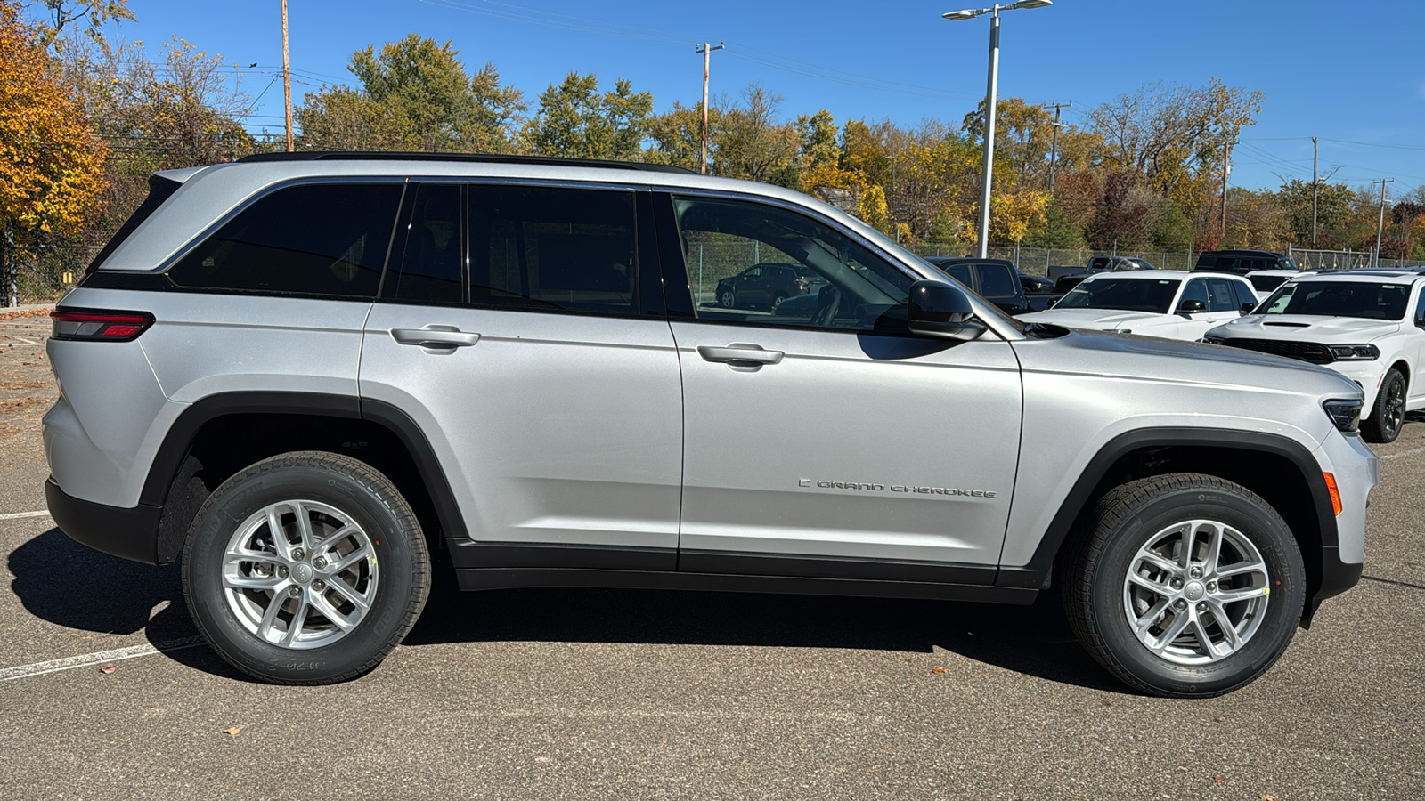 2025 Jeep Grand Cherokee Laredo 6