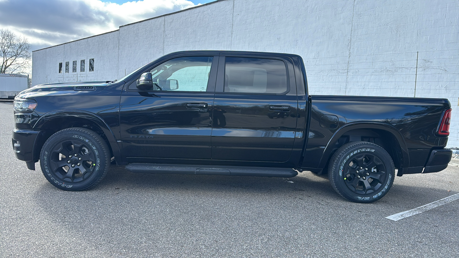 2025 Ram 1500 Big Horn/Lone Star 2