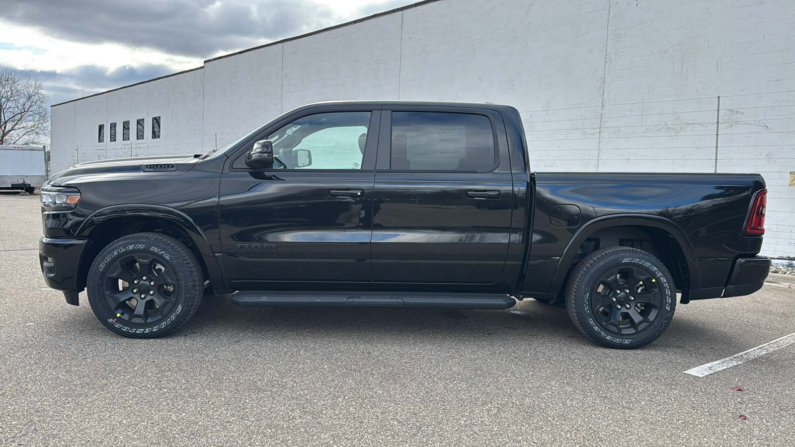 2025 Ram 1500 Big Horn/Lone Star 2