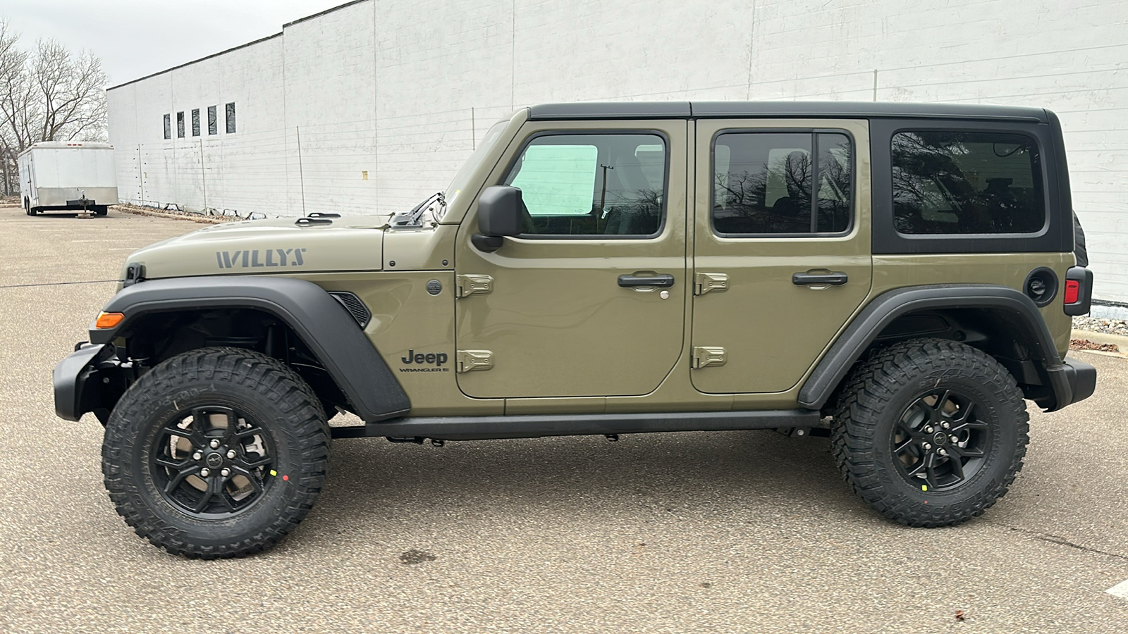 2025 Jeep Wrangler Willys 2