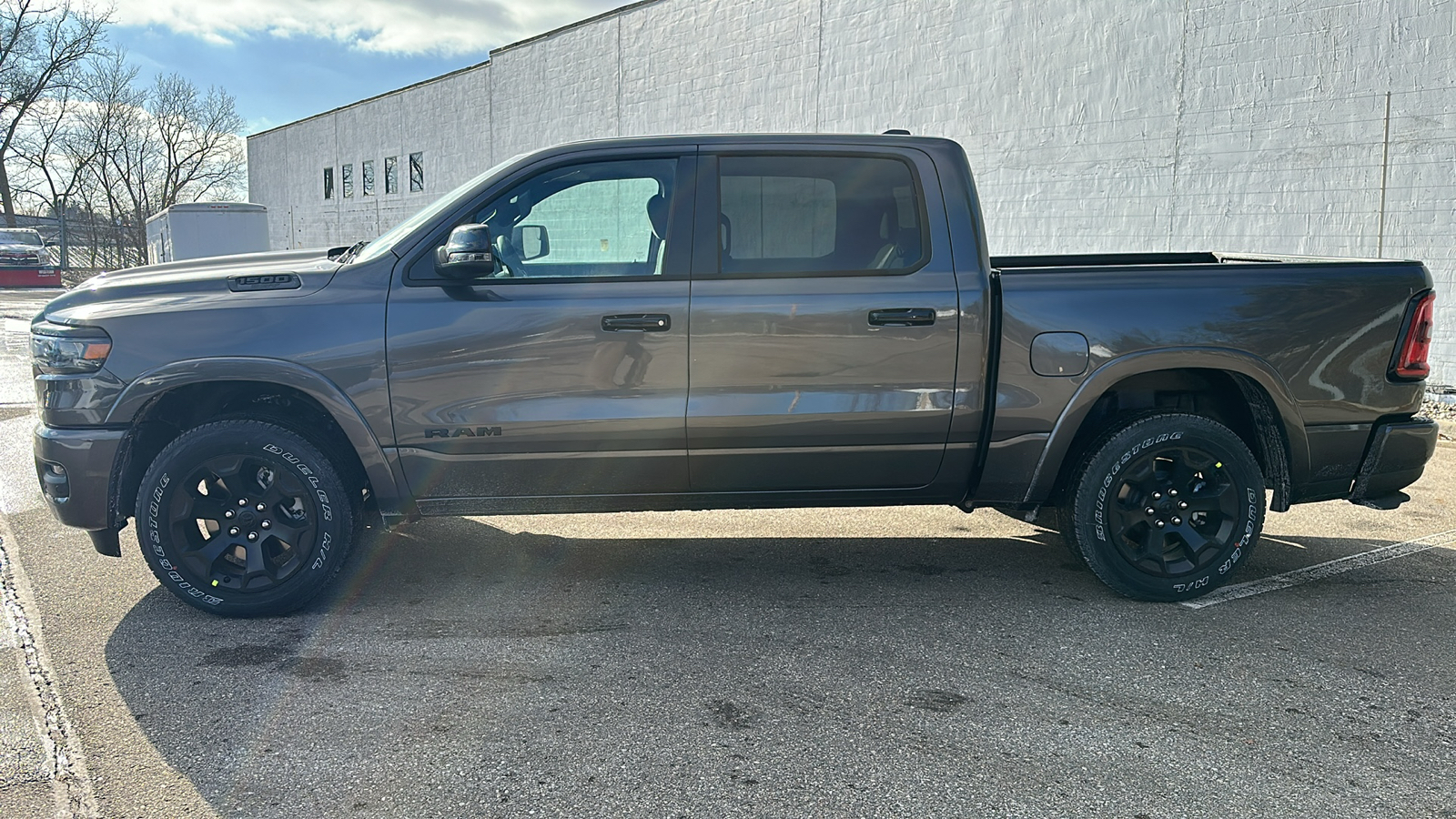 2025 Ram 1500 Big Horn/Lone Star 2