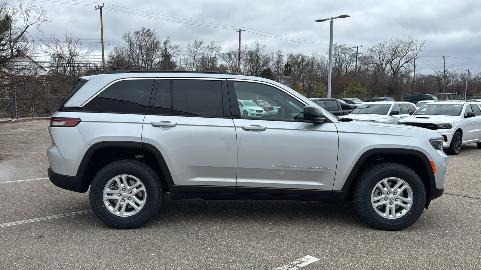 2025 Jeep Grand Cherokee Laredo 6