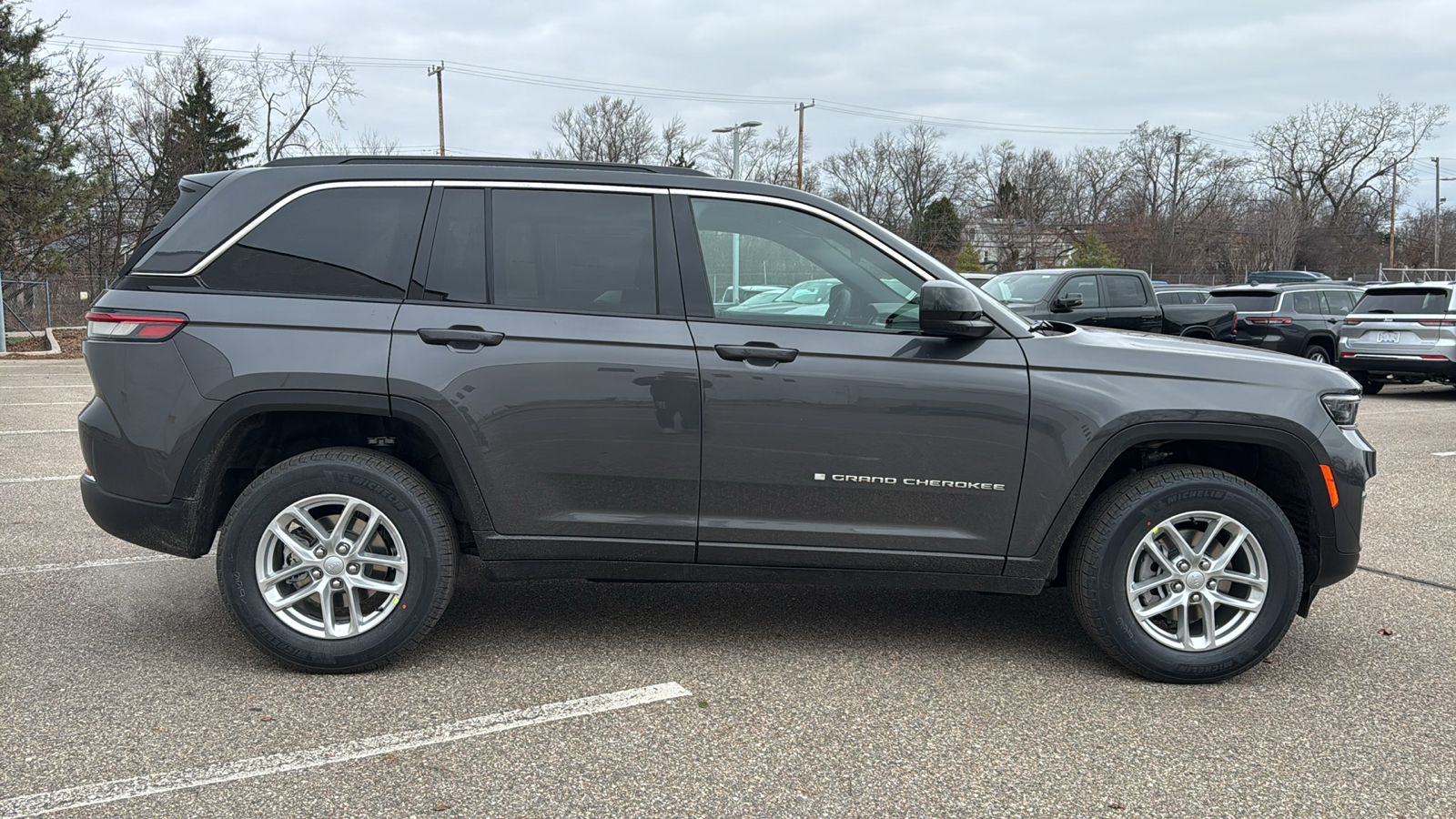 2025 Jeep Grand Cherokee Laredo 6