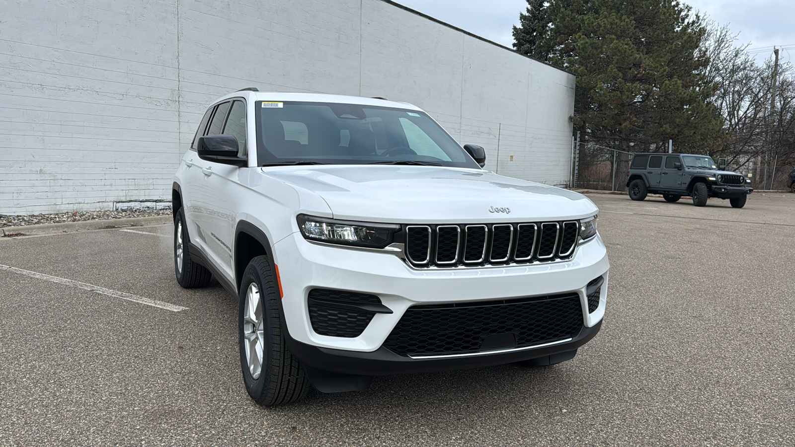 2025 Jeep Grand Cherokee Laredo 7