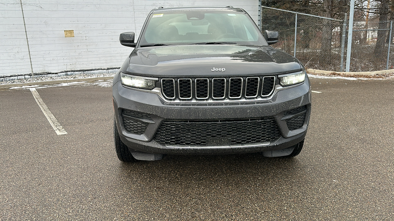 2025 Jeep Grand Cherokee Laredo 8