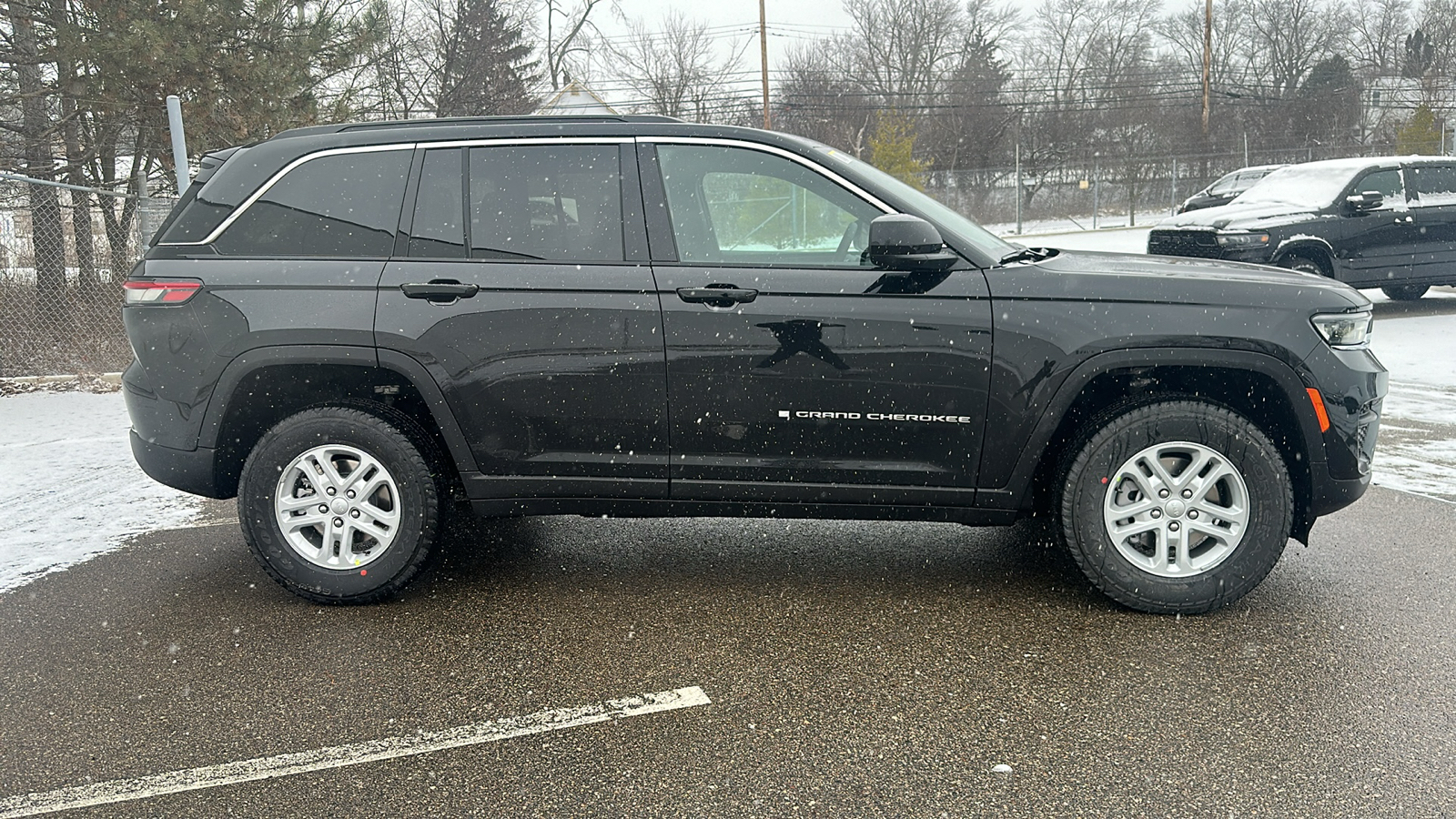 2025 Jeep Grand Cherokee Laredo 6