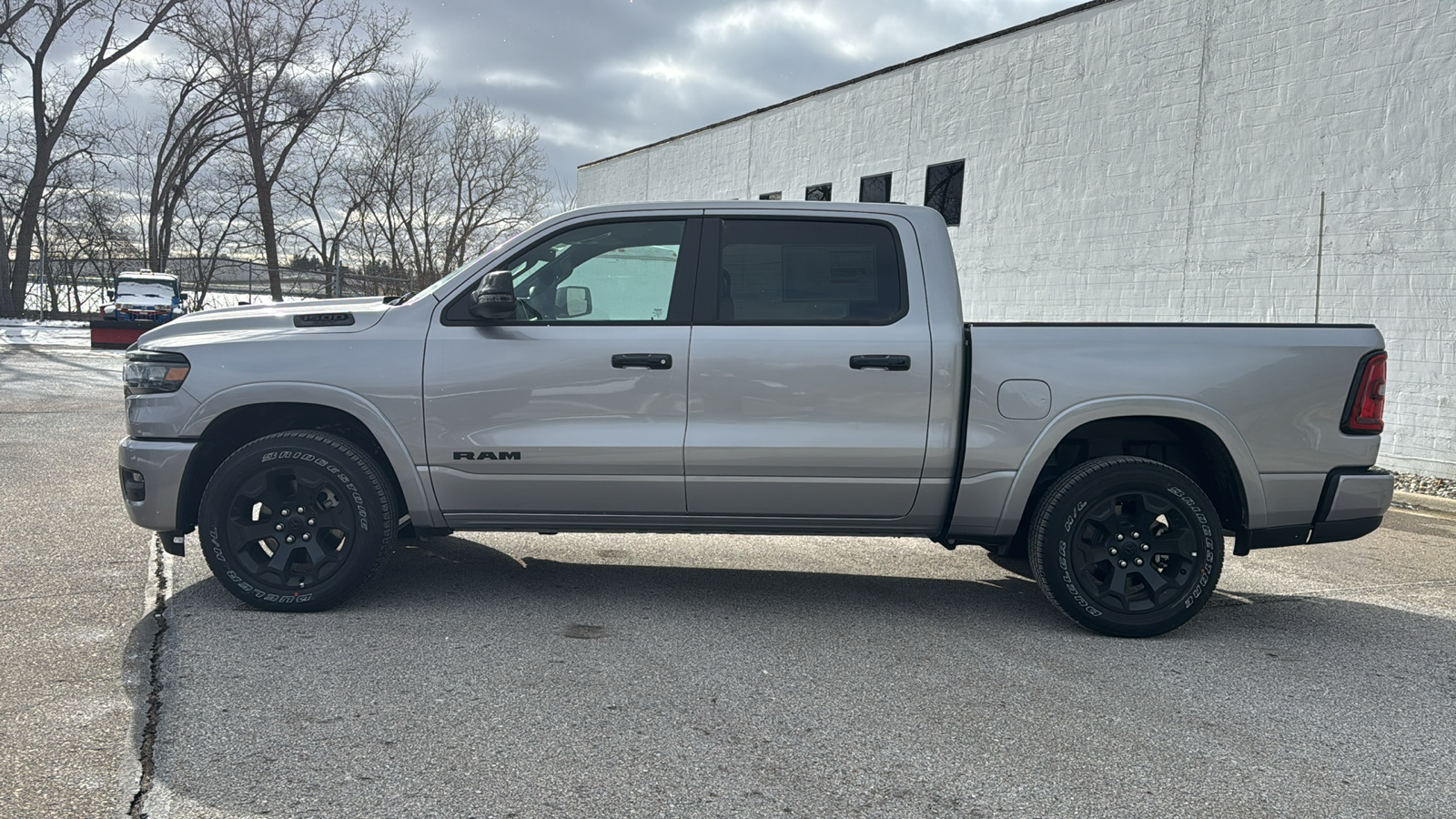 2025 Ram 1500 Big Horn/Lone Star 2