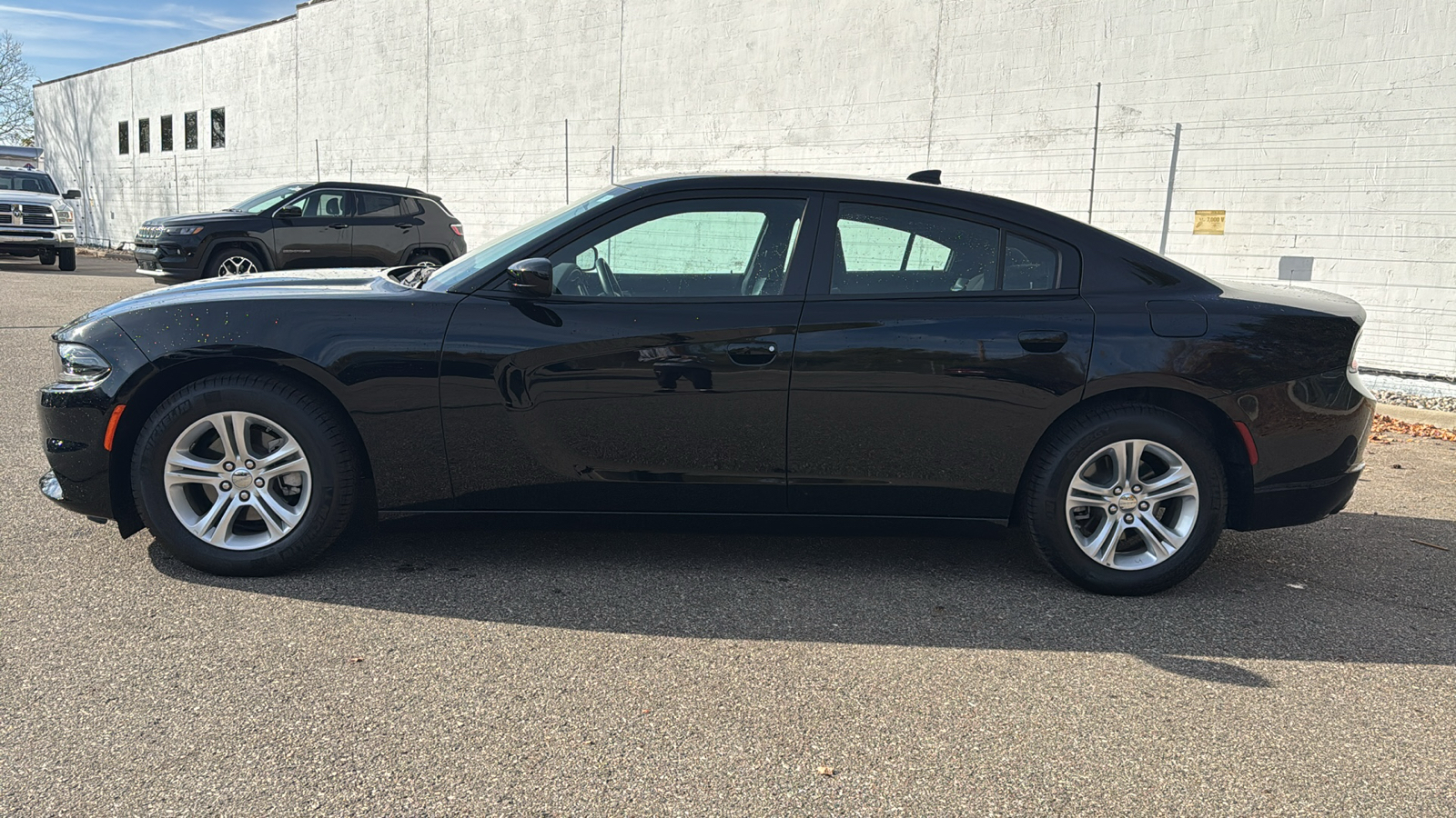 2023 Dodge Charger SXT 2