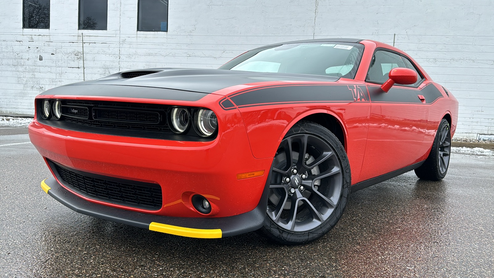 2023 Dodge Challenger R/T 1