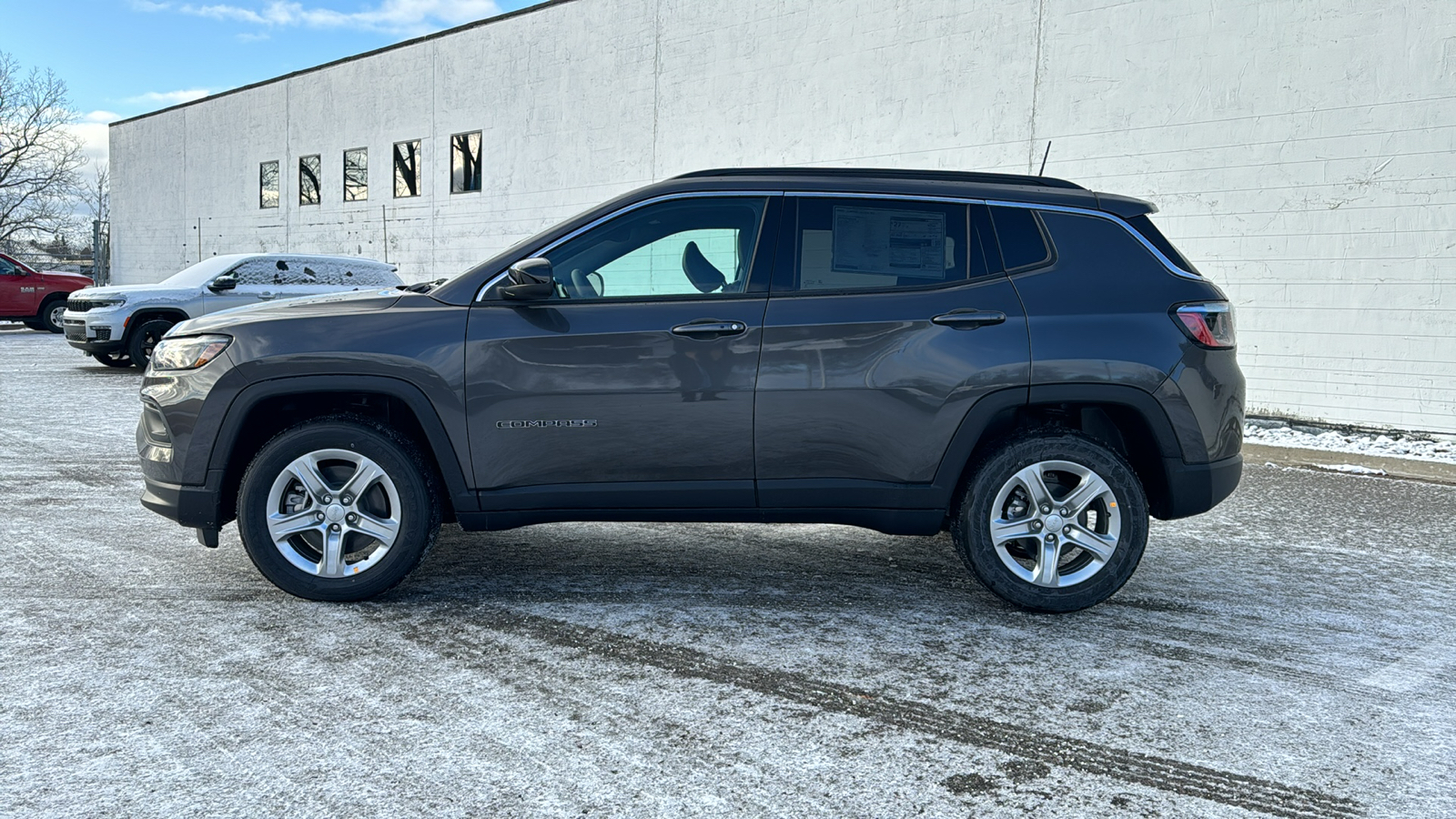 2024 Jeep Compass Latitude 2