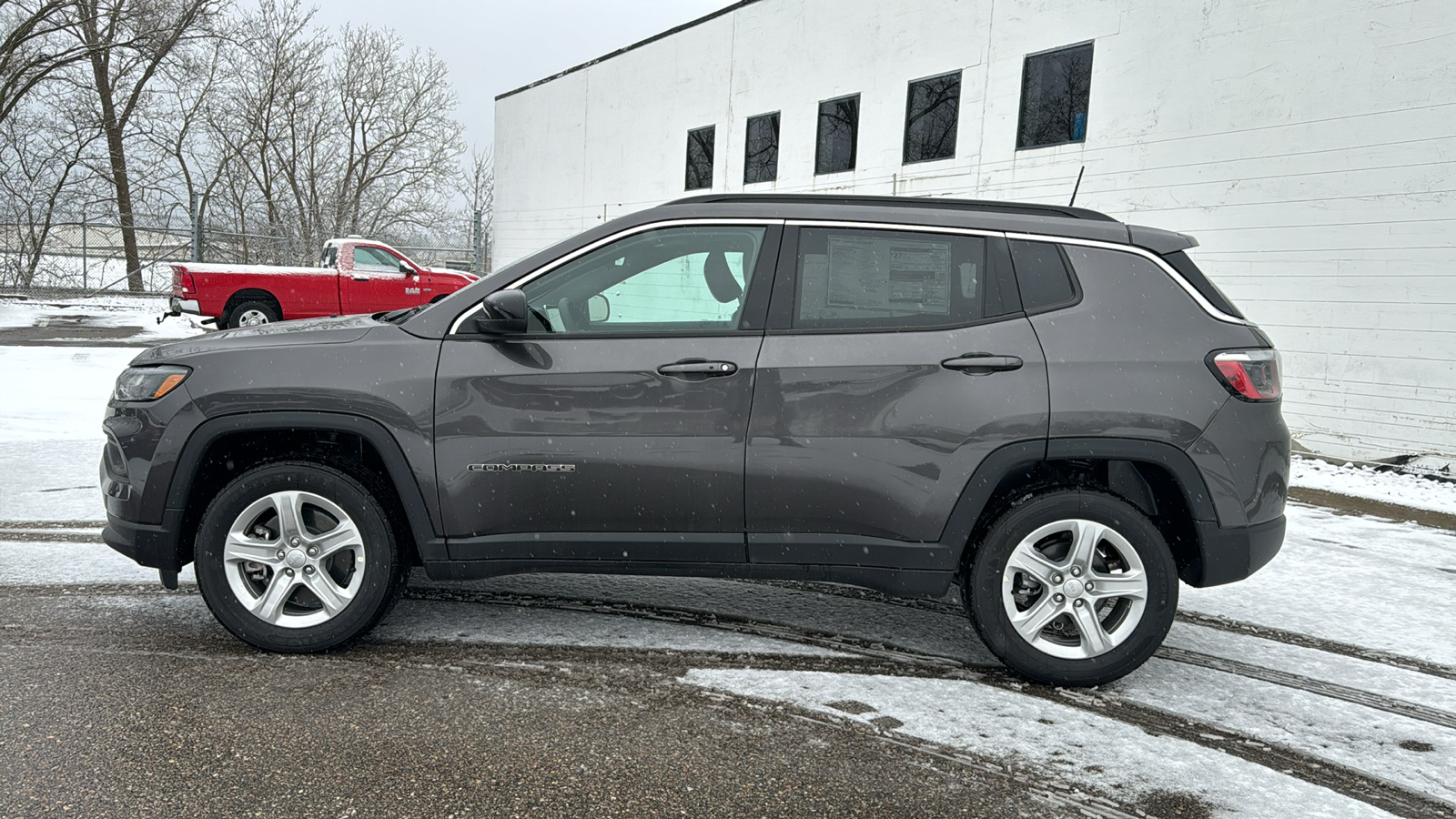 2024 Jeep Compass Latitude 2