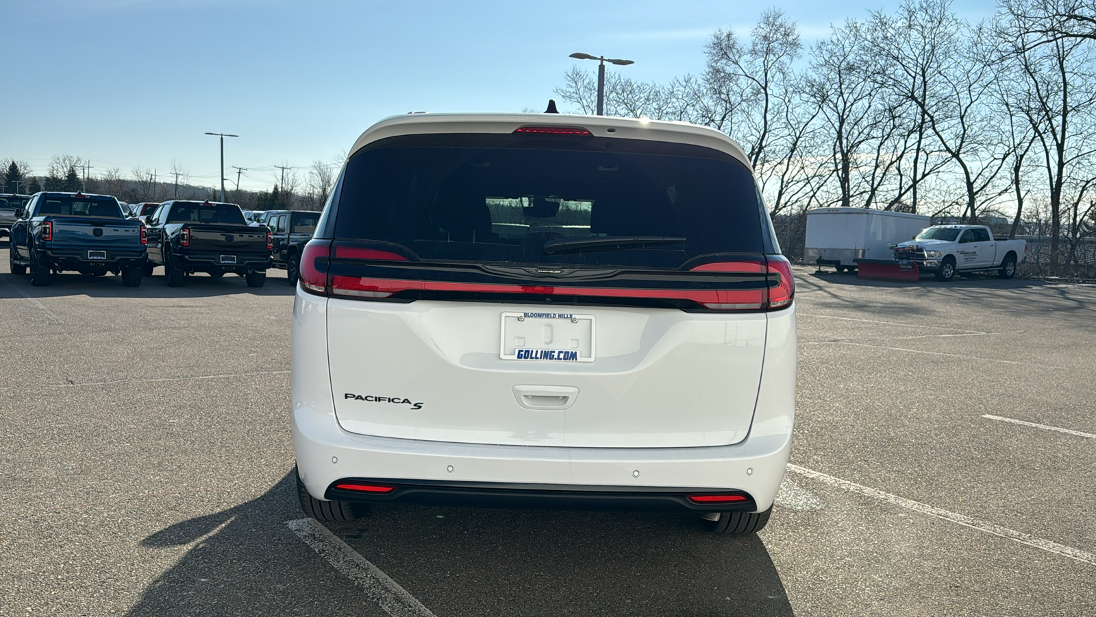 2024 Chrysler Pacifica Touring L 4