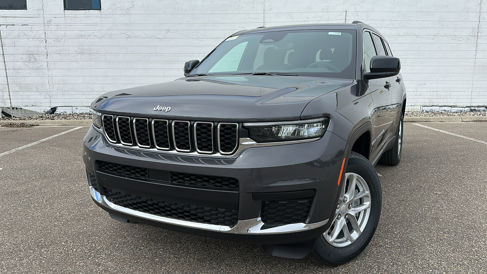 2024 Jeep Grand Cherokee L Laredo 1