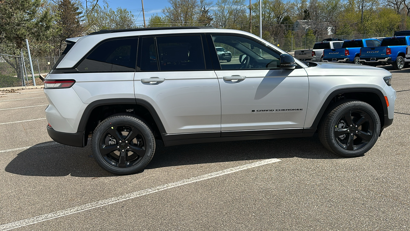 2024 Jeep Grand Cherokee Limited 6