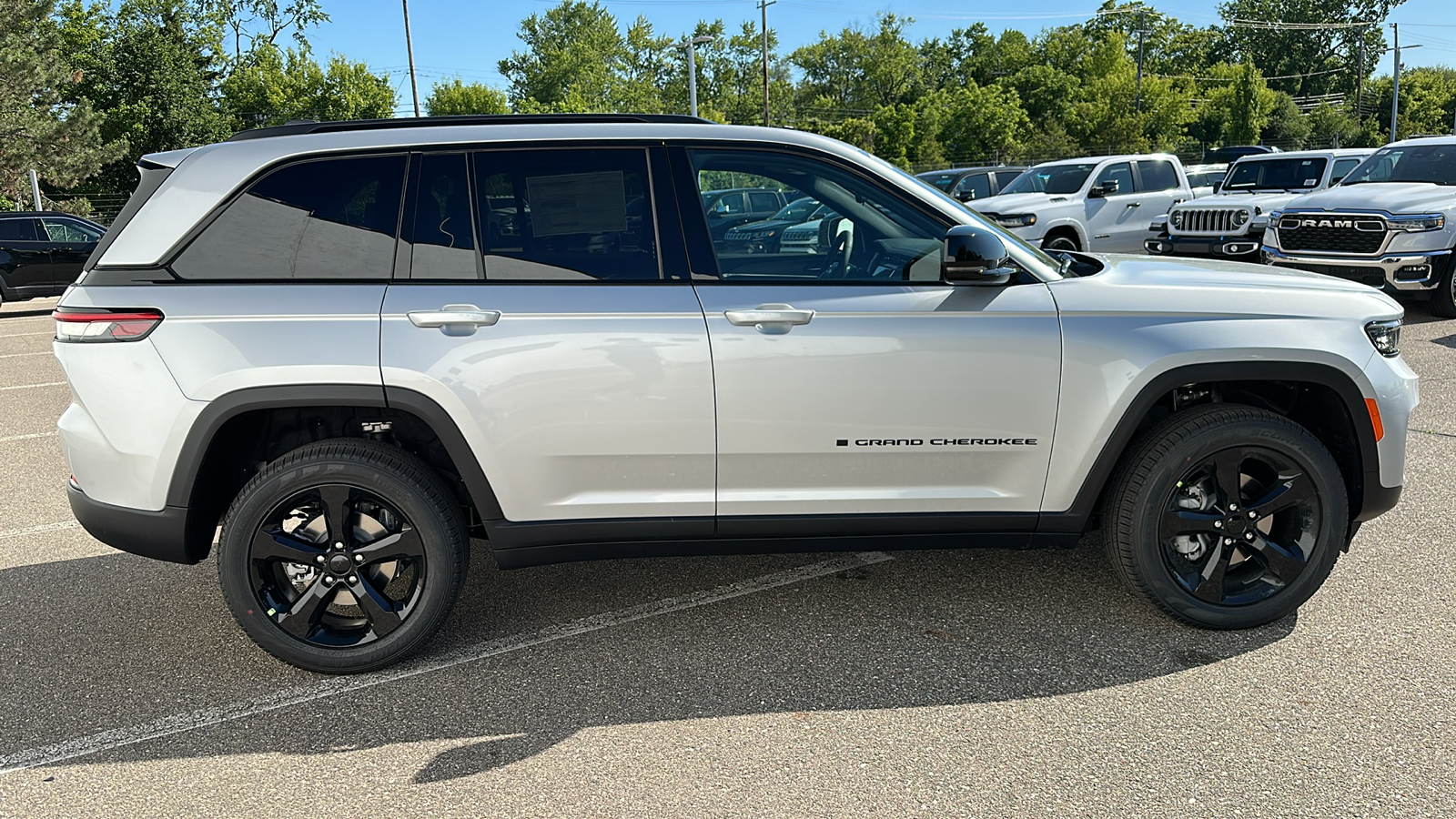 2024 Jeep Grand Cherokee Limited 6