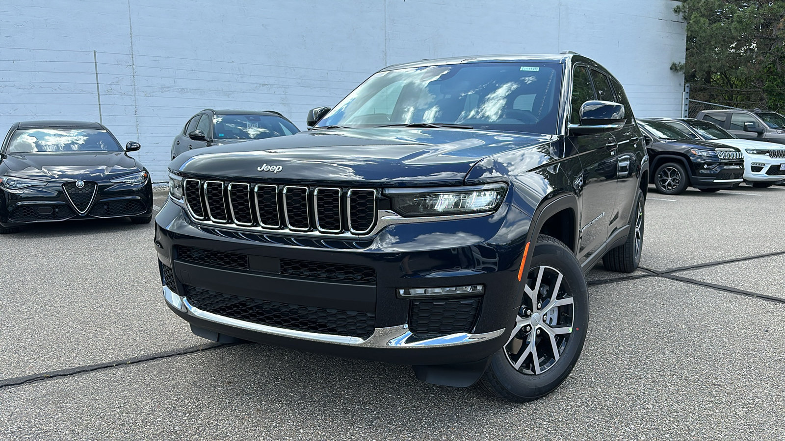 2024 Jeep Grand Cherokee L Limited 1