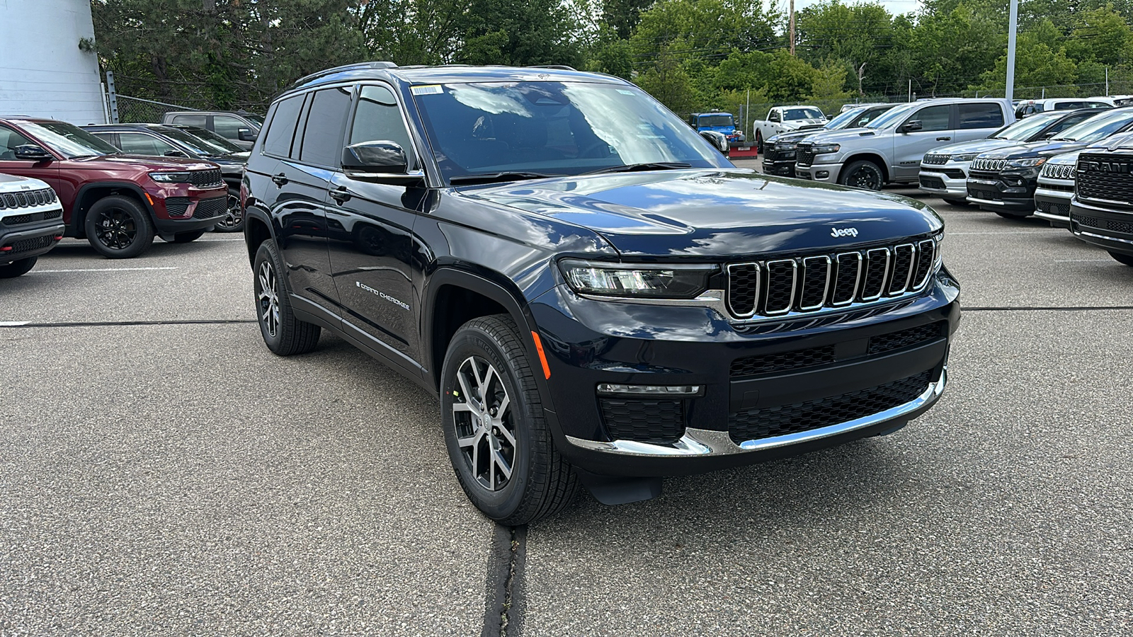 2024 Jeep Grand Cherokee L Limited 7