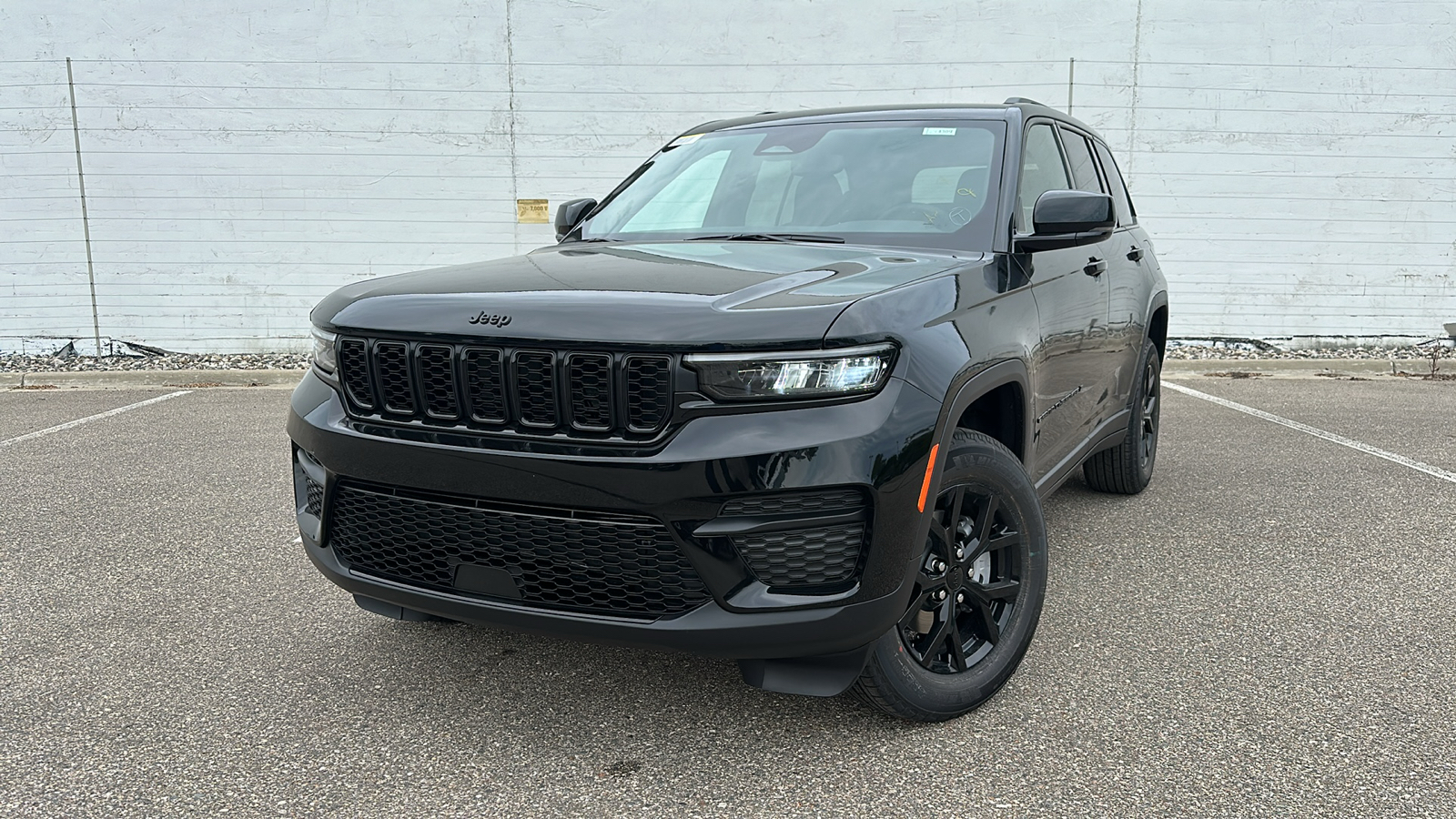 2024 Jeep Grand Cherokee Altitude 1