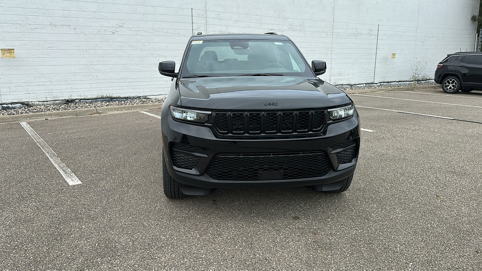 2024 Jeep Grand Cherokee Altitude 8