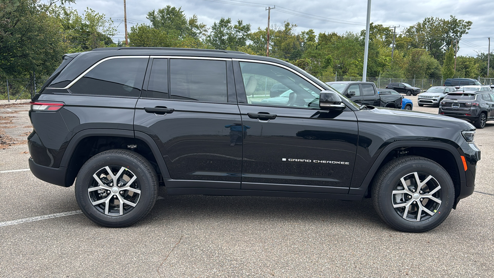 2025 Jeep Grand Cherokee Limited 6