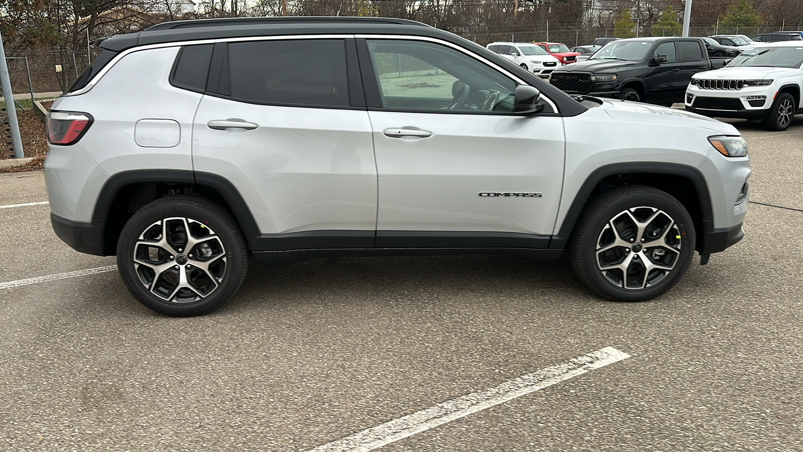 2025 Jeep Compass Limited 6