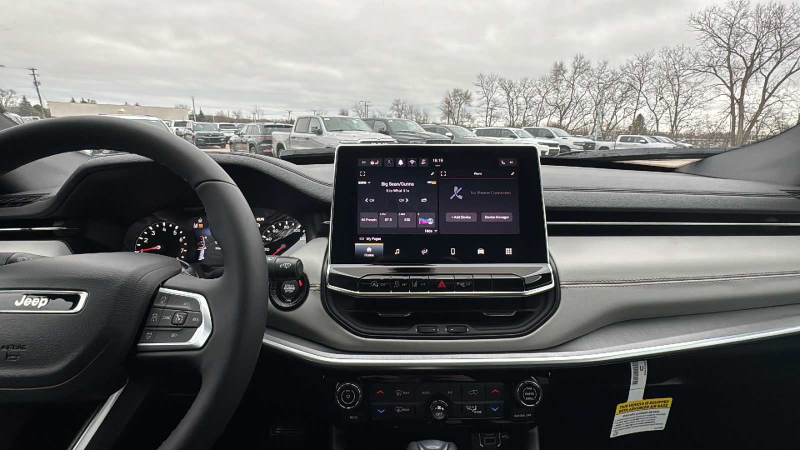 2025 Jeep Compass Limited 19