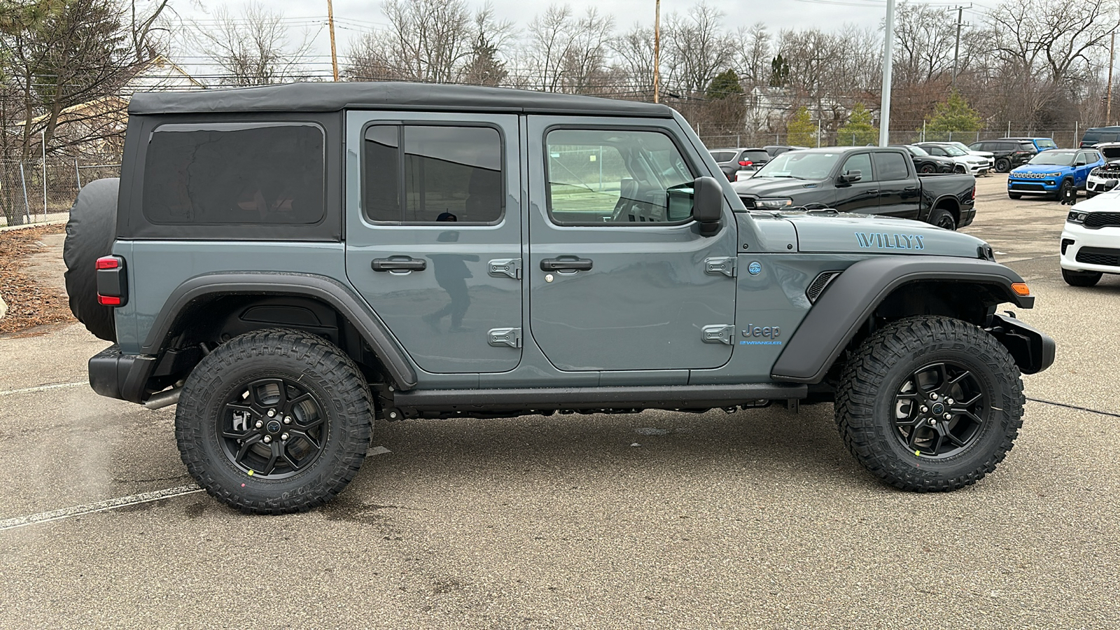 2025 Jeep Wrangler Willys 4xe 6