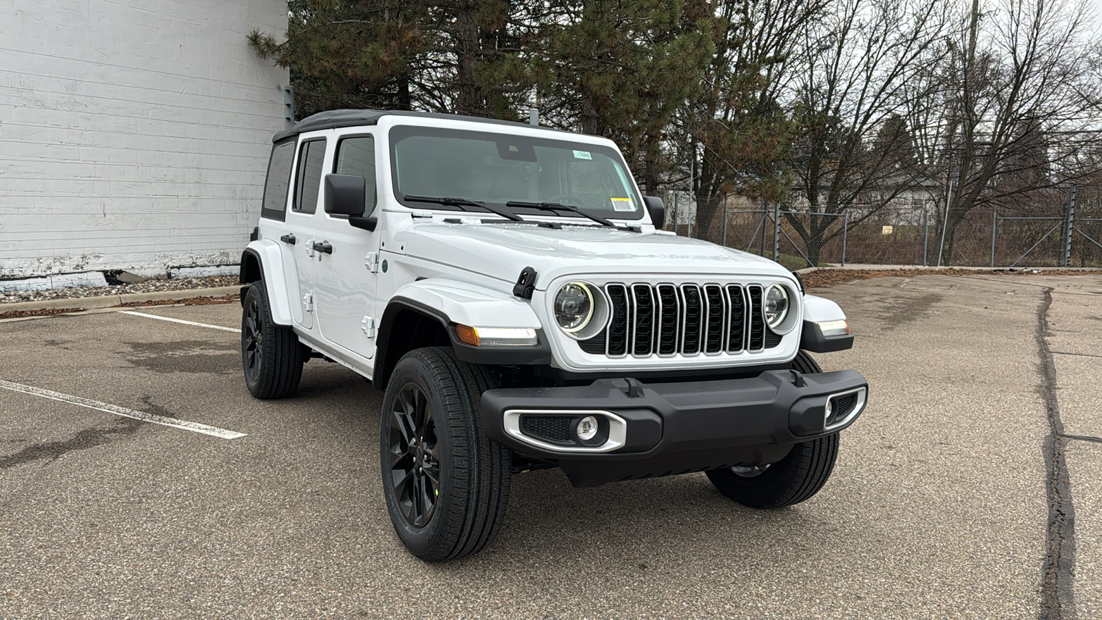 2025 Jeep Wrangler Sahara 4xe 7