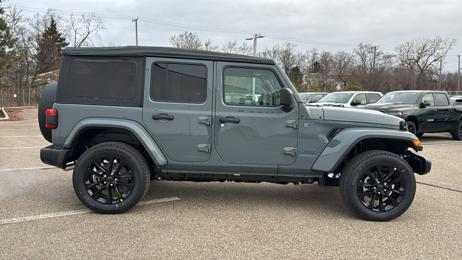 2025 Jeep Wrangler Sahara 4xe 6