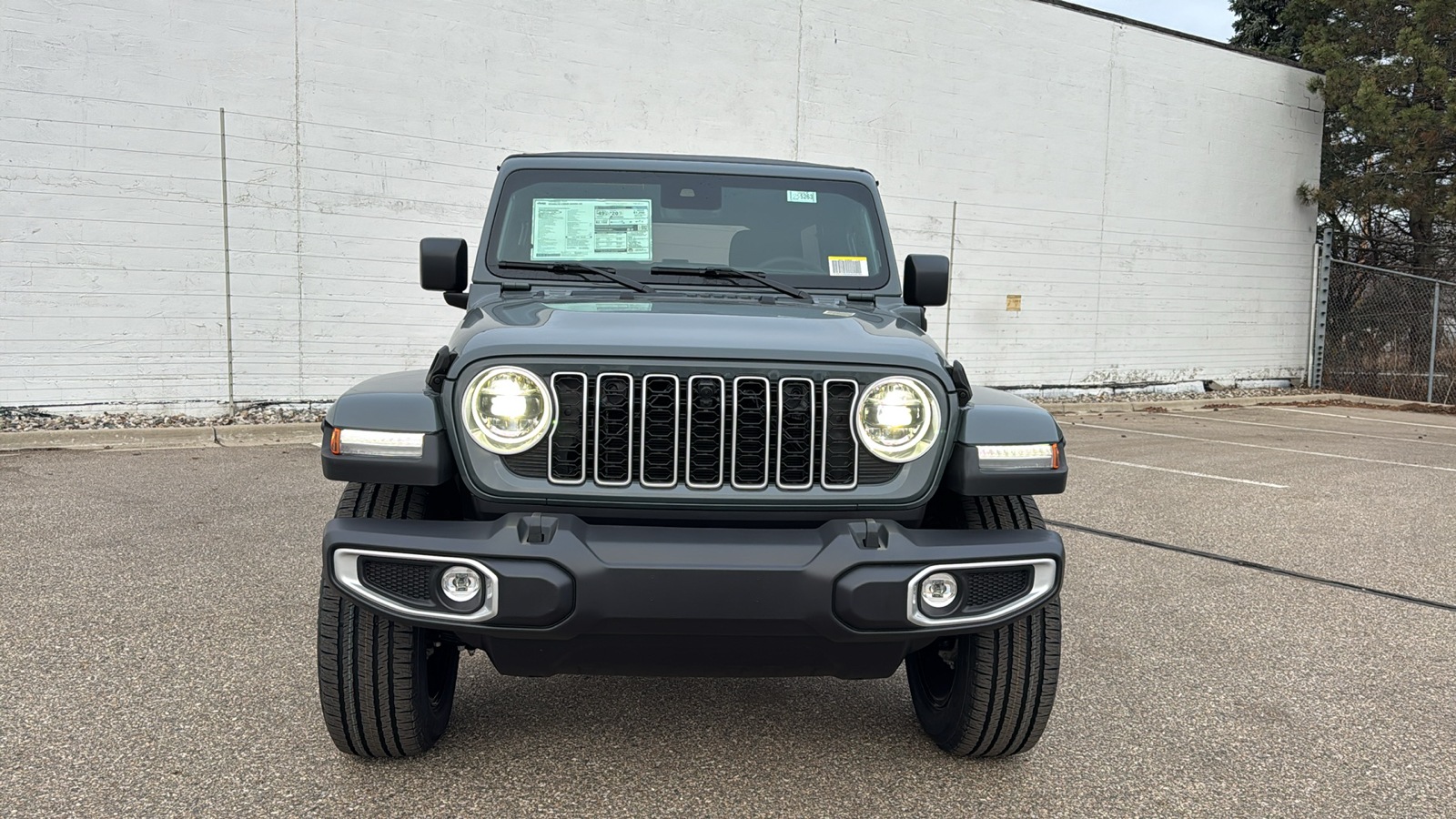 2025 Jeep Wrangler Sahara 4xe 8