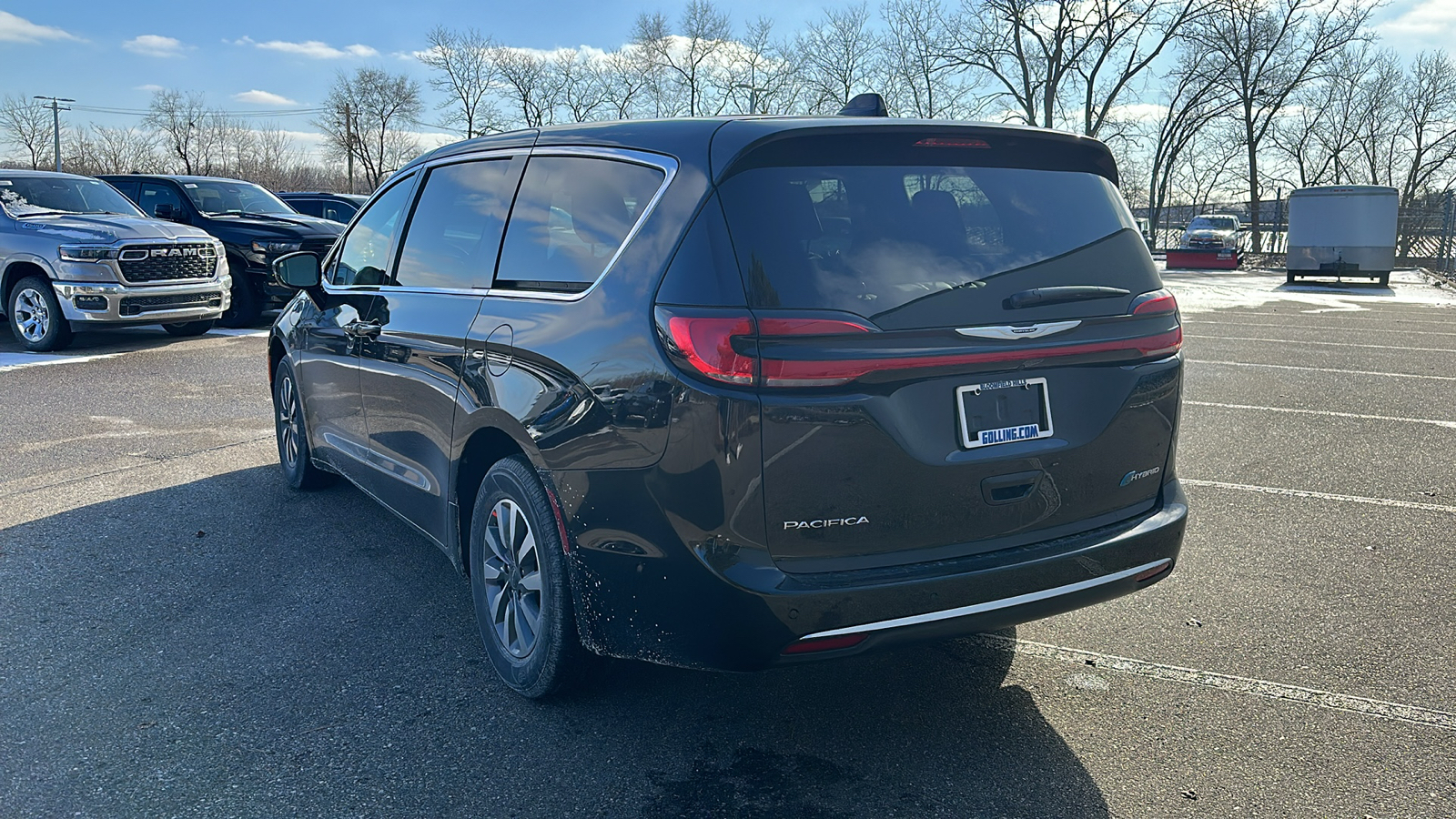 2025 Chrysler Pacifica Hybrid Select 3