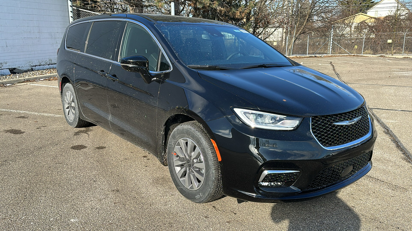 2025 Chrysler Pacifica Hybrid Select 7