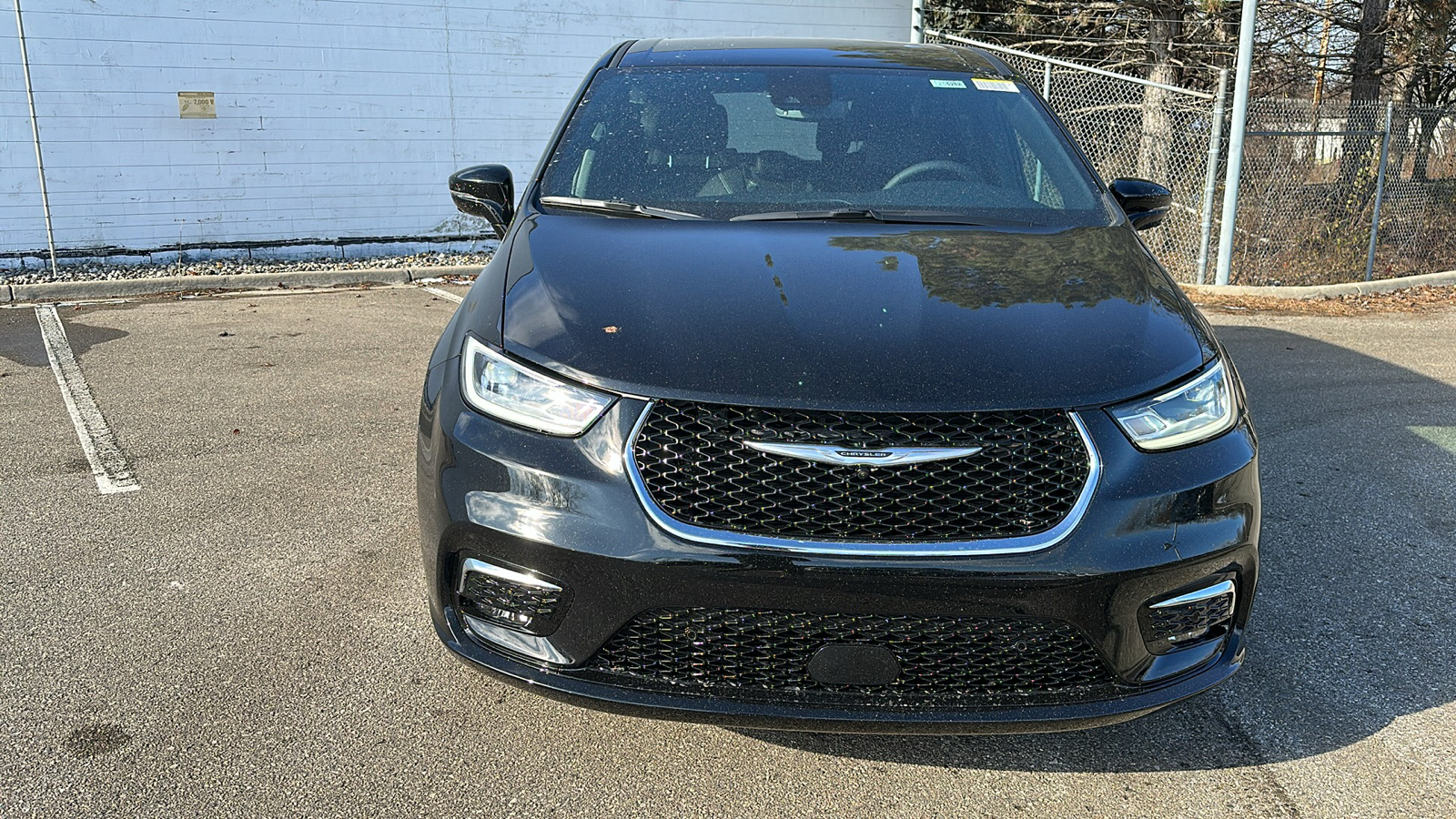 2025 Chrysler Pacifica Hybrid Select 8