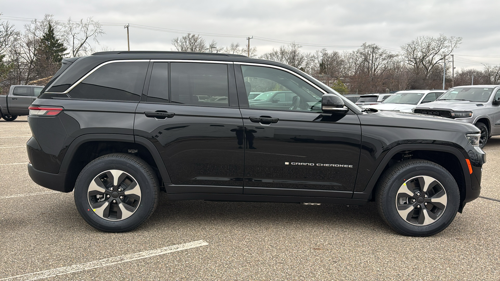 2025 Jeep Grand Cherokee 4xe 6