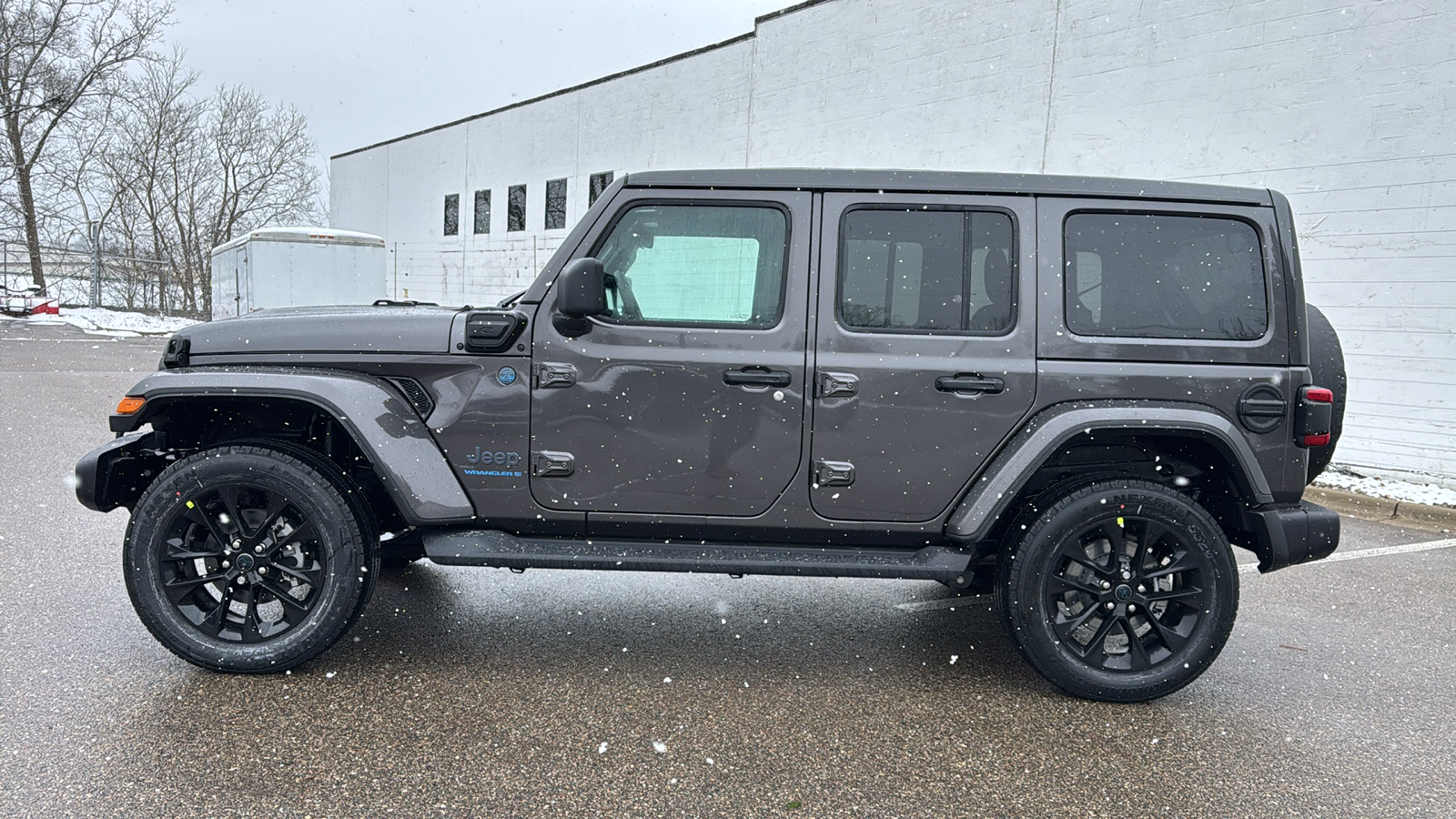 2025 Jeep Wrangler Sahara 4xe 2