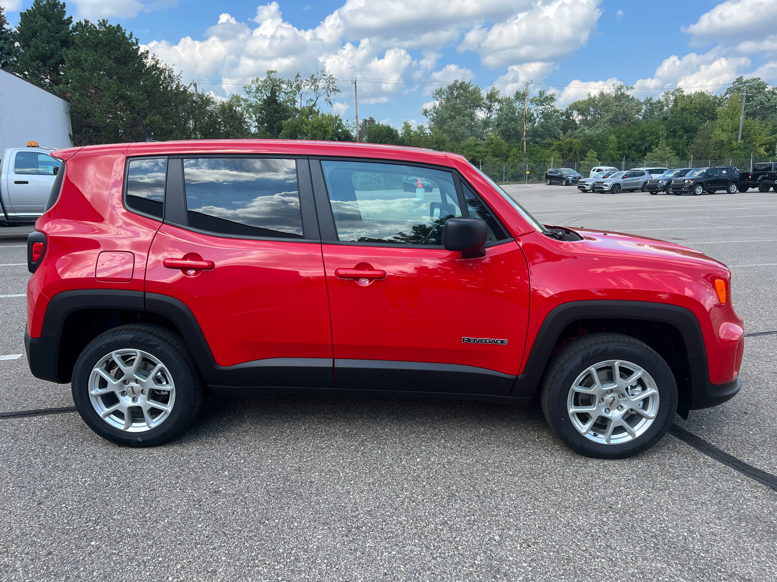 2023 Jeep Renegade Latitude 6