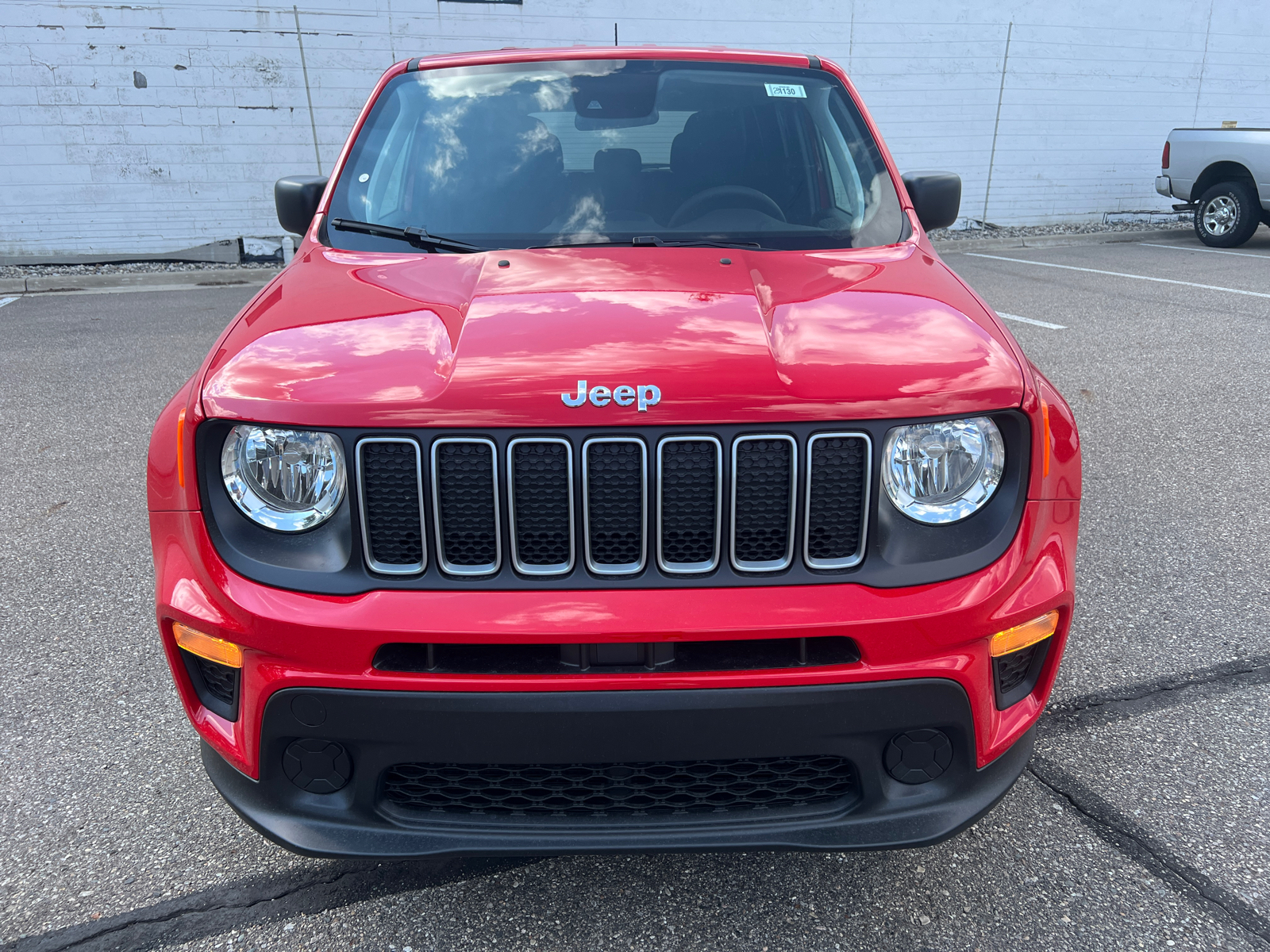 2023 Jeep Renegade Latitude 8