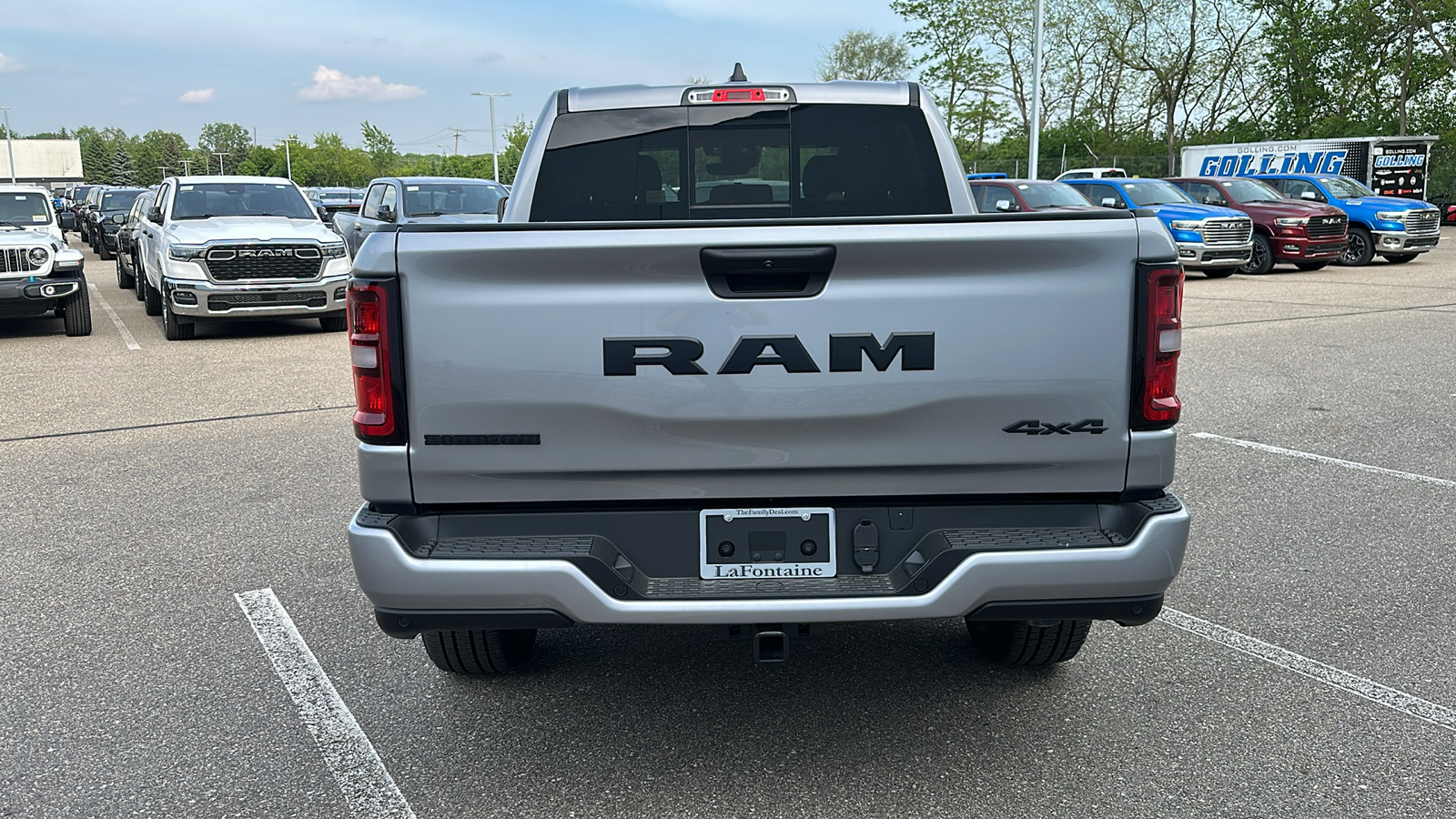 2025 Ram 1500 Big Horn/Lone Star 4