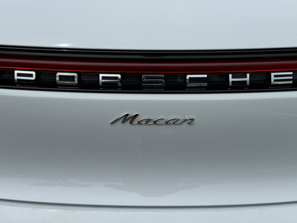2023 Porsche Macan  33