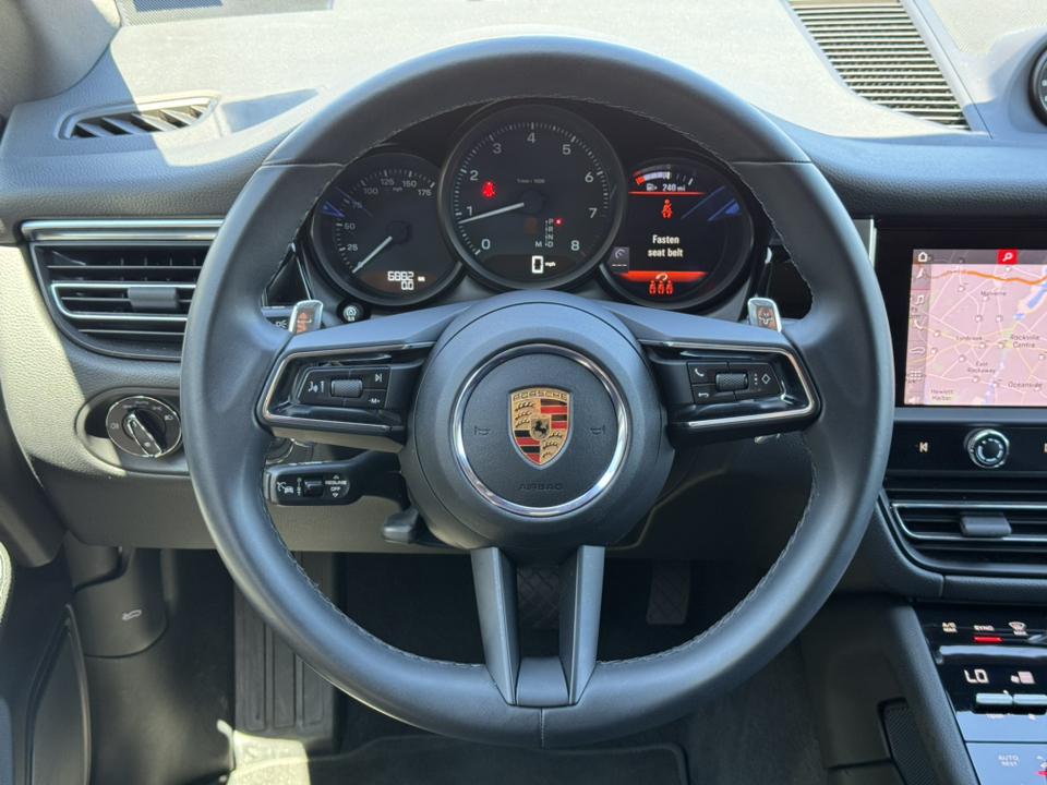 2023 Porsche Macan  20