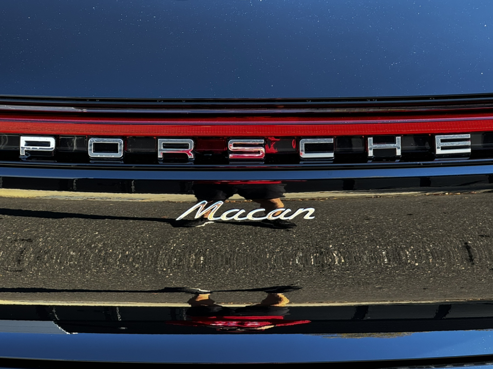 2024 Porsche Macan  13