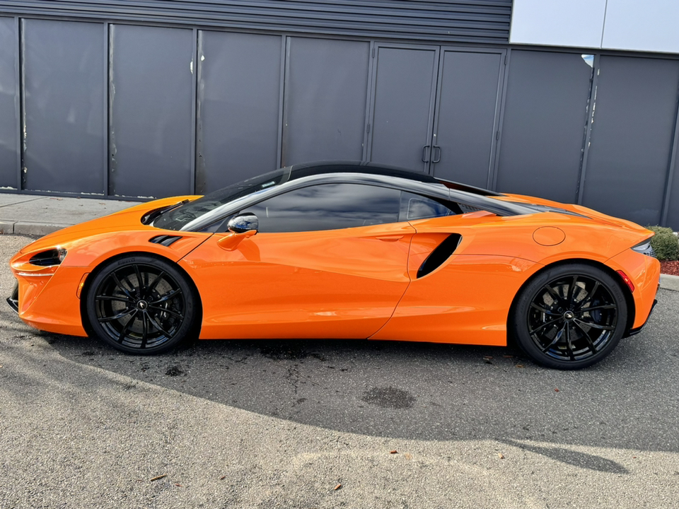 2023 McLaren Artura Performance 3