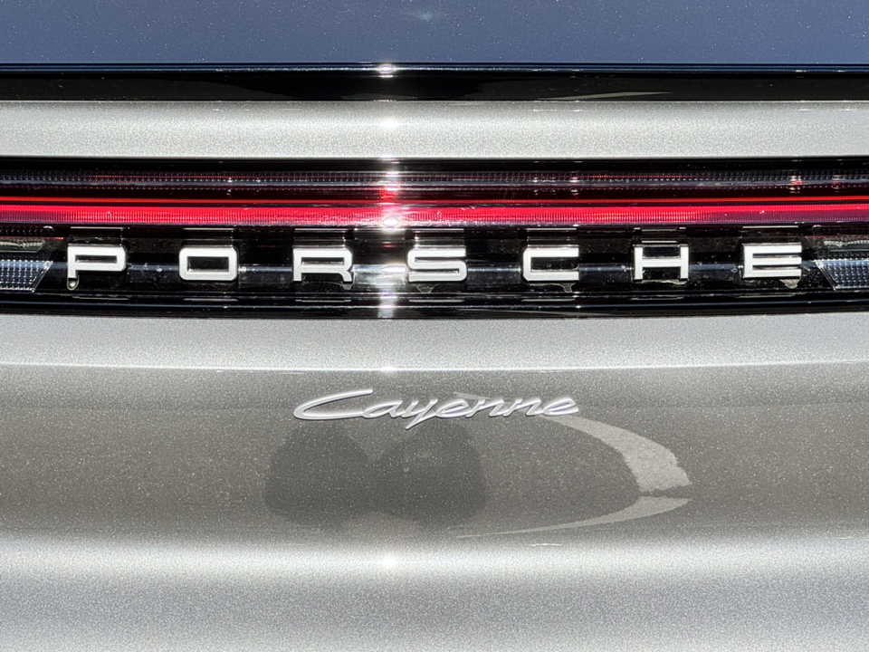 2024 Porsche Cayenne Coupe  32