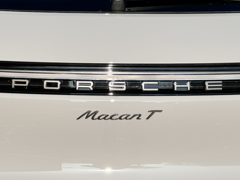 2024 Porsche Macan  33