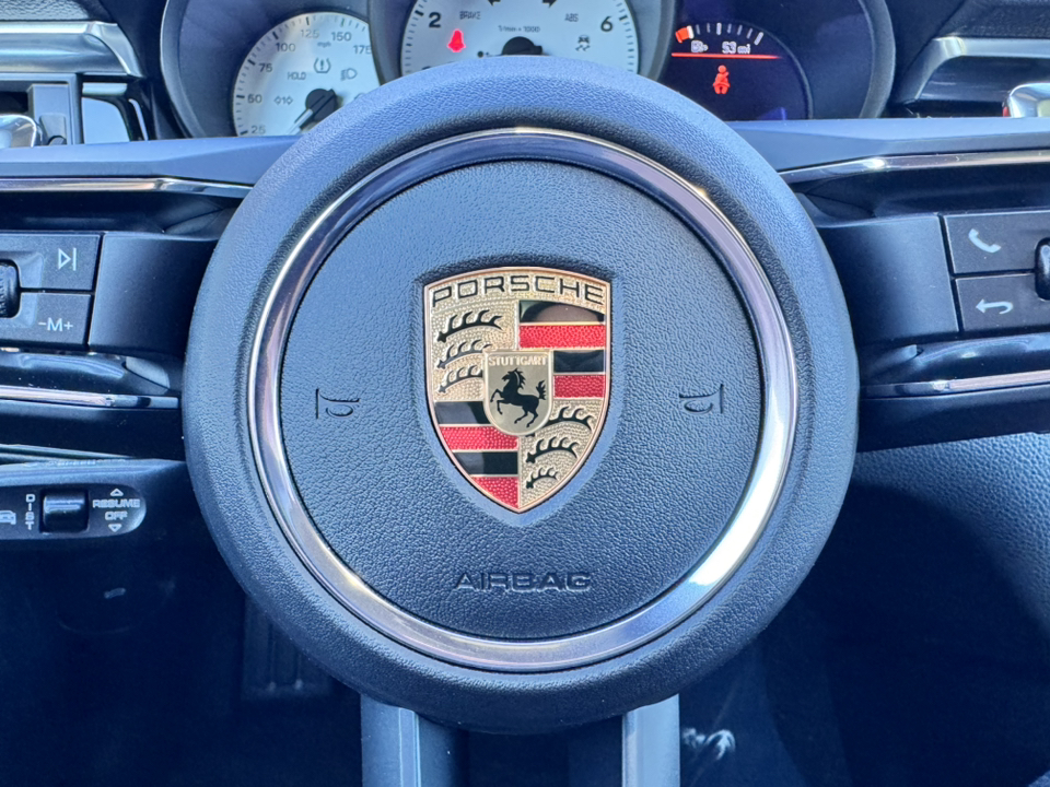 2024 Porsche Macan  16