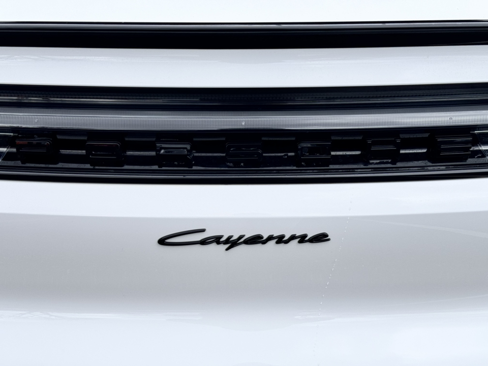2024 Porsche Cayenne Coupe  33