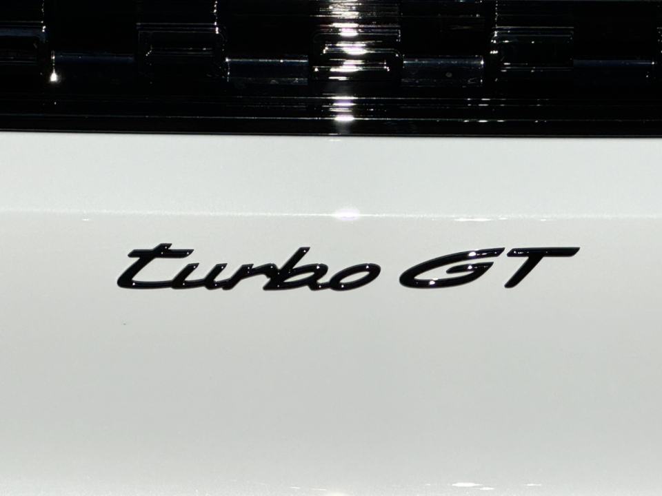 2024 Porsche Cayenne Coupe Turbo GT 32