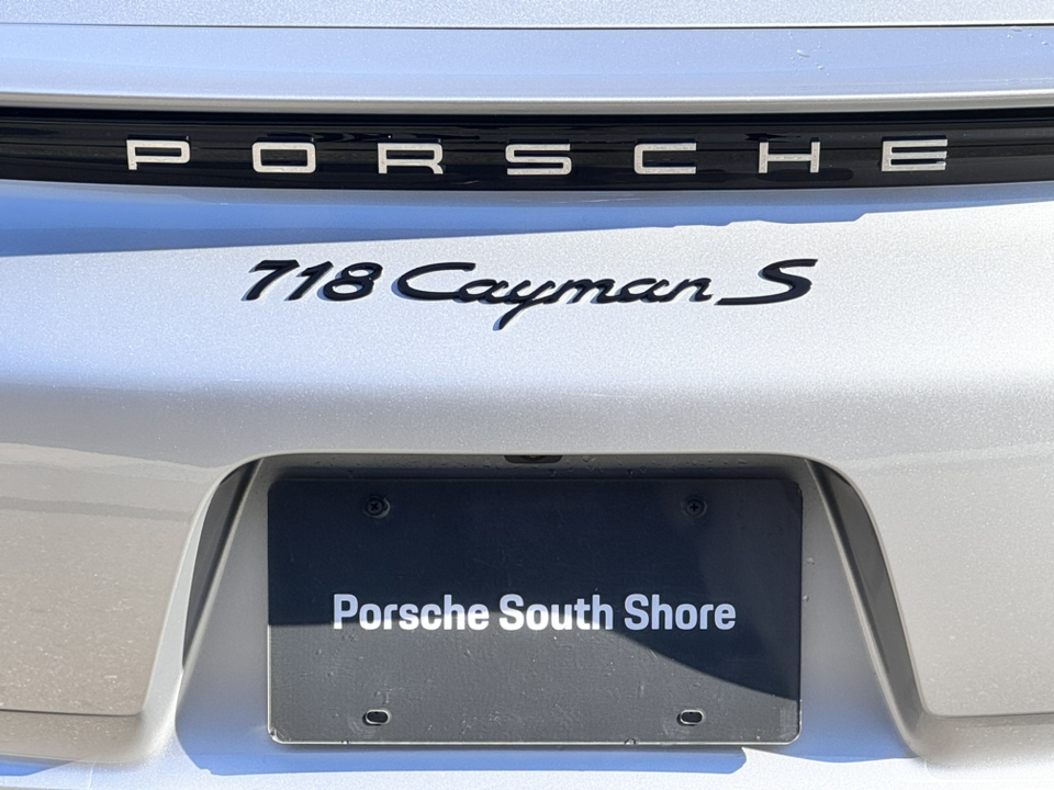 2024 Porsche 718 Cayman S 28