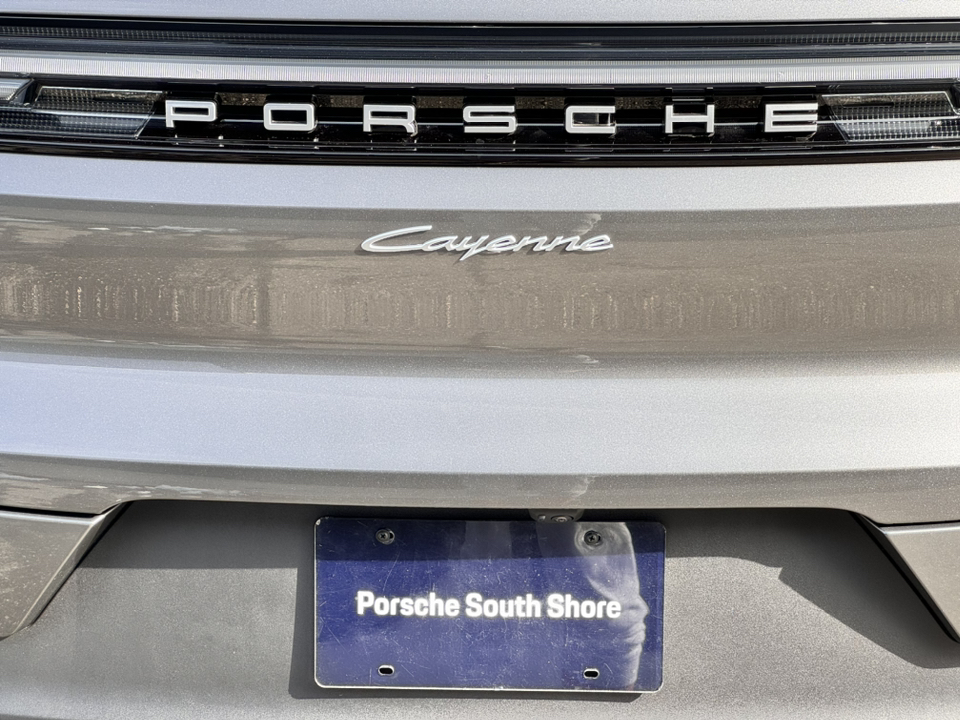 2024 Porsche Cayenne  32